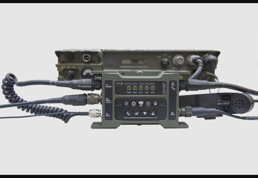 RT3 Tactical Voice & Data Encryptor - Installation véhicule avec radio